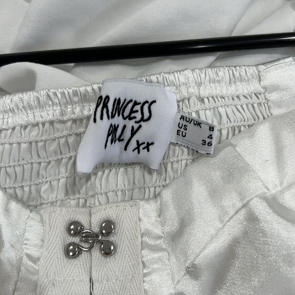 white corset top - Picture 2 of 3